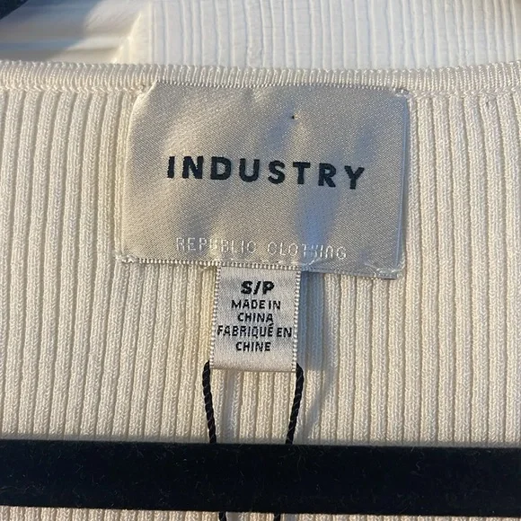 Industry Cream Sweater - Picture 3 of 5
